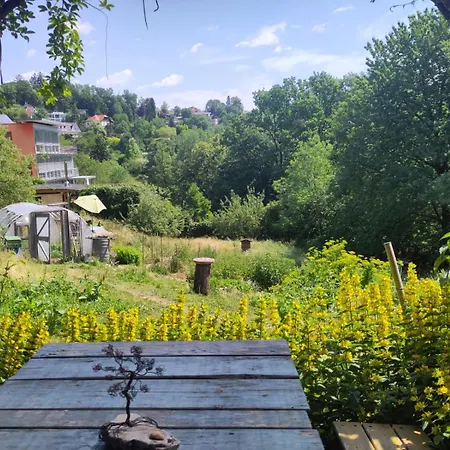 Cute Caravan Hideaway In Nature *